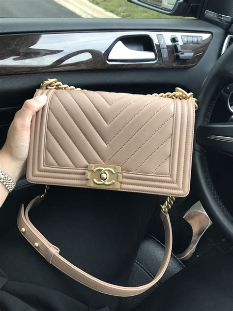 gold chevron le boy chanel